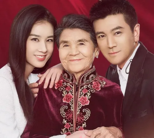 嫁给杨子14年后,婆婆劝黄圣依退出娱乐圈:百亿阔太的豪门生活,终于瞒